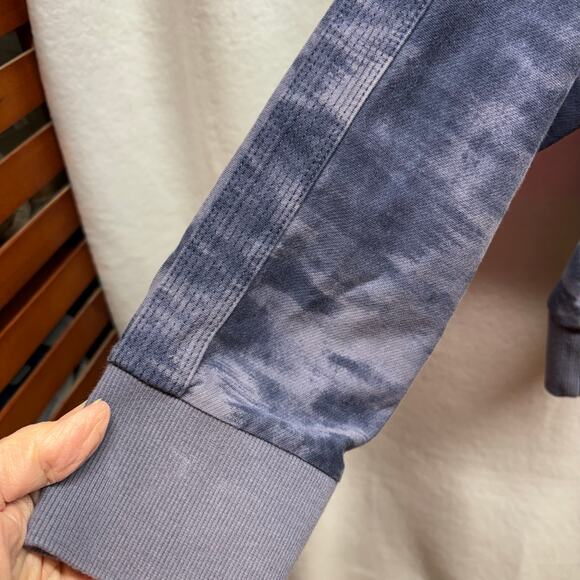 Athleta Crewneck Crop Sweatshirt - Women’s XXL -‎ Tie Dye - Picture 4 of 6